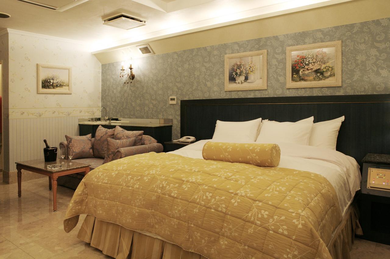 Meguro Emperor (Adults Only) Hotel Токио Стая снимка