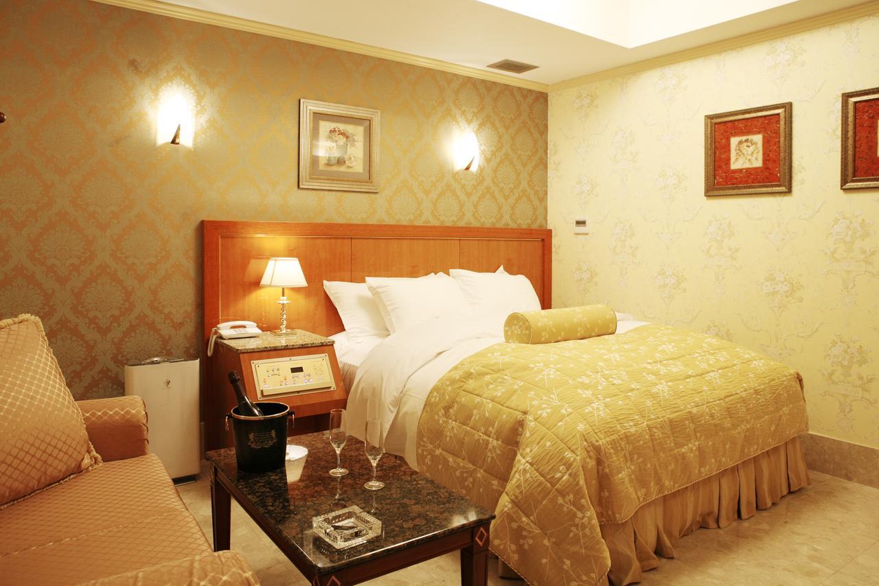Meguro Emperor (Adults Only) Hotel Токио Стая снимка